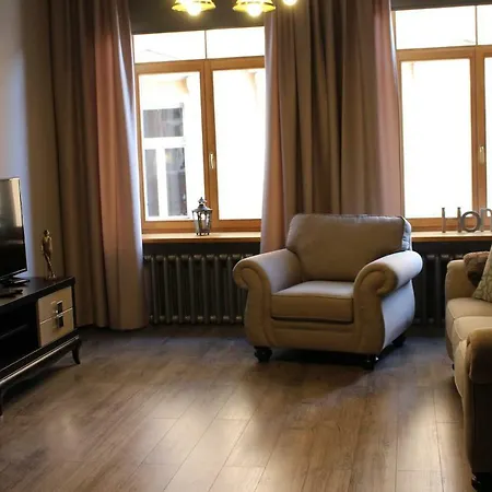 Old City Cinema Loft Apartment *