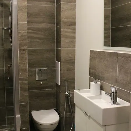 Old City Cinema Loft Apartment Riga